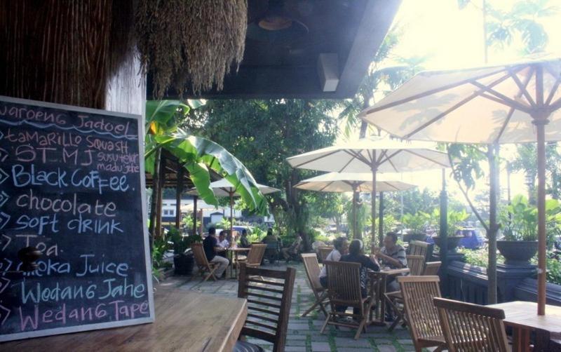 Hotel Omah Sinten Heritage & Resto 2*