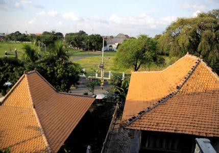 Omah Sinten Heritage & Resto 2*