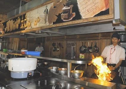 Omah Sinten Heritage & Resto 2*